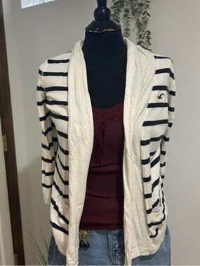 Hollister Cream & Navy Striped Open-Front Cardigan